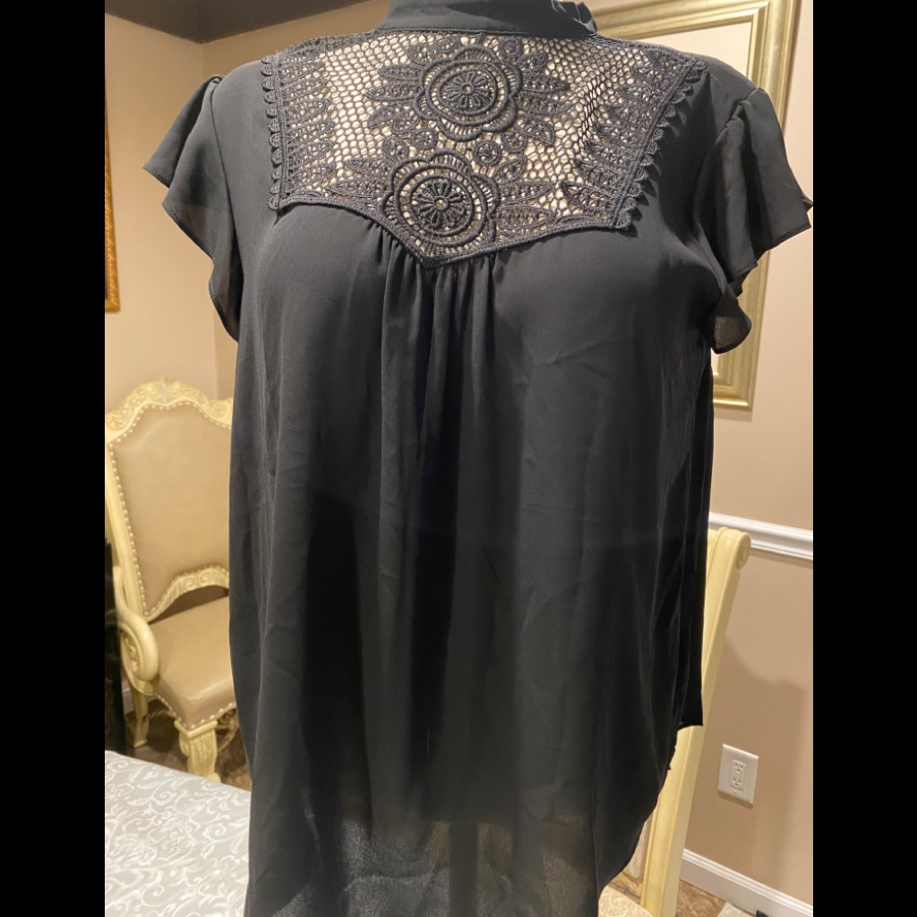Express Black Detailed Top L